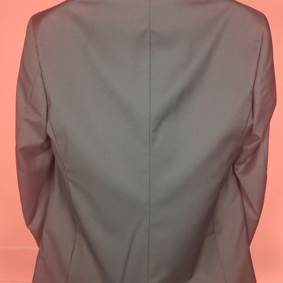 Lineage Performance Suit - Picture 2 of 12